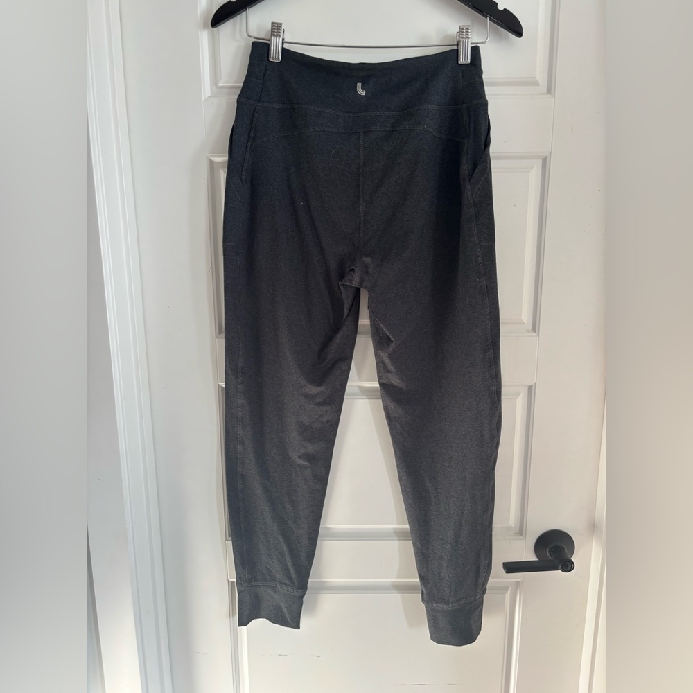 Lolë Charcoal Grey Athletic Joggers Drawstring Soft Stretch Size Small - Picture 3 of 5